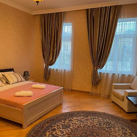 Sisi Guest House Kutaisi Eksteriør billede