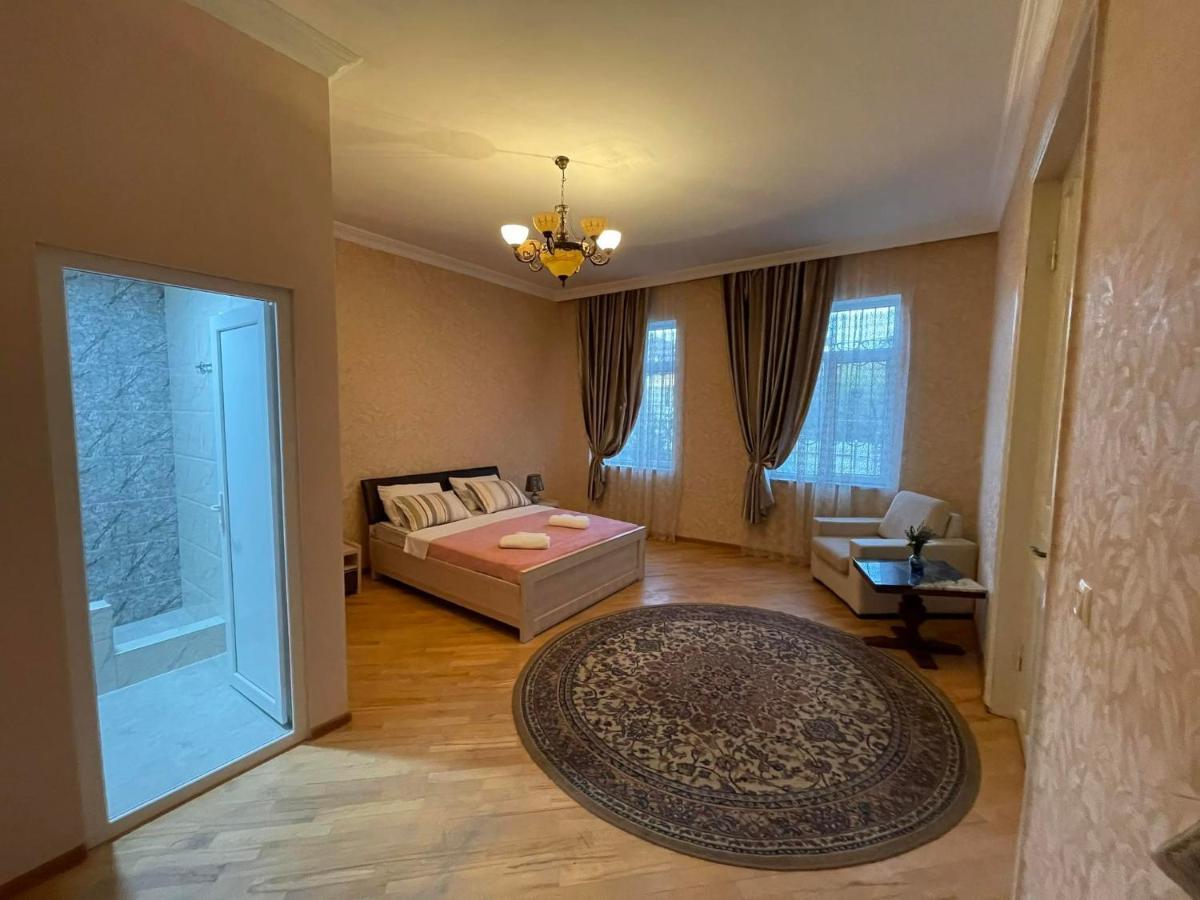 Sisi Guest House Kutaisi Eksteriør billede