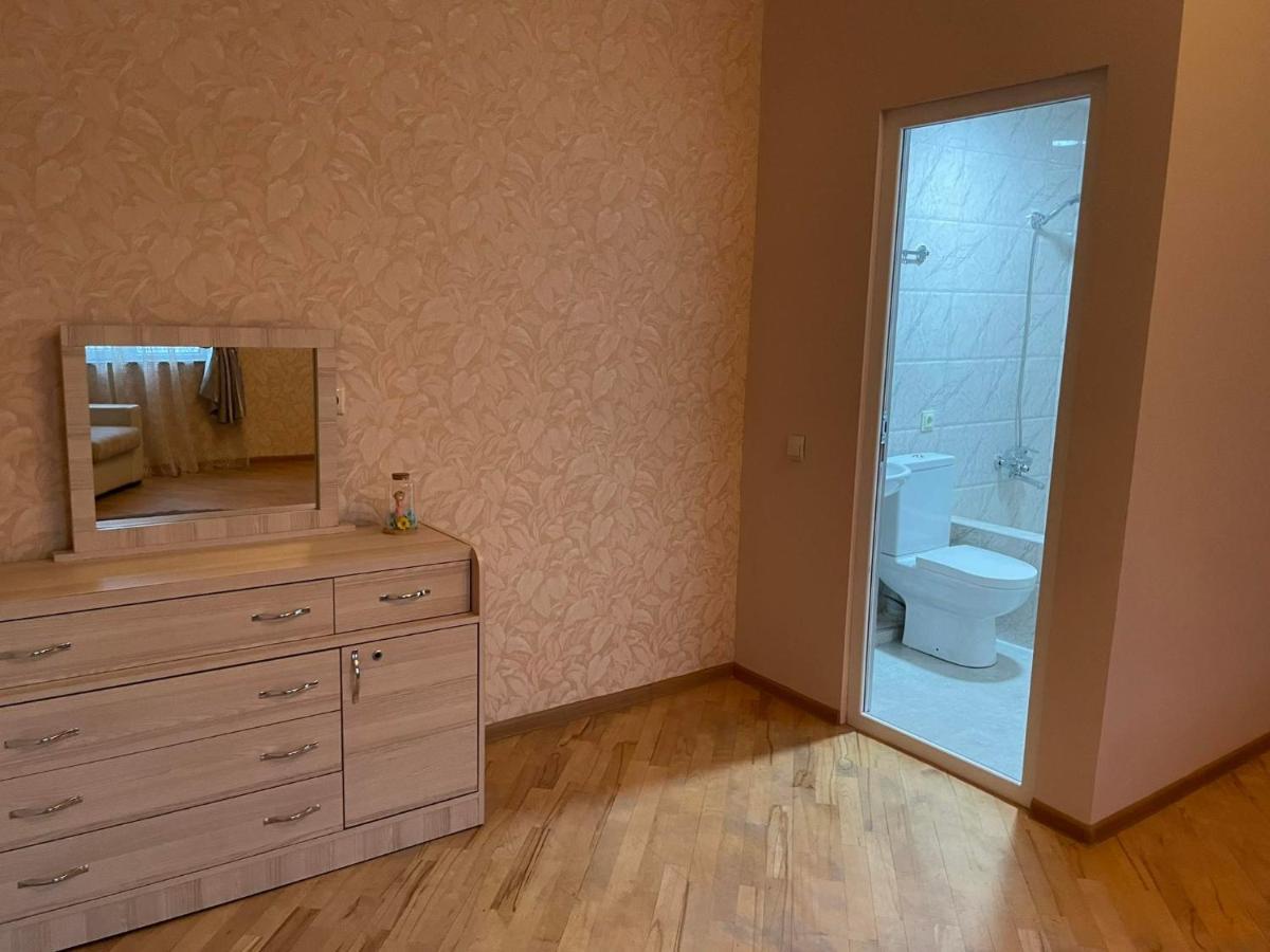Sisi Guest House Kutaisi Eksteriør billede